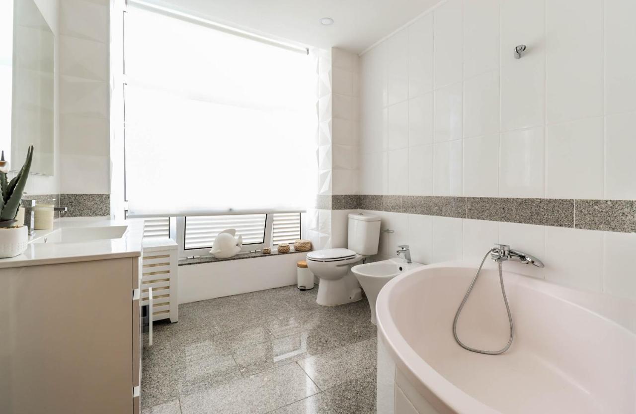 Flor Do Mar - Spacious Apartment With Balcony Vila Praia de Âncora Εξωτερικό φωτογραφία